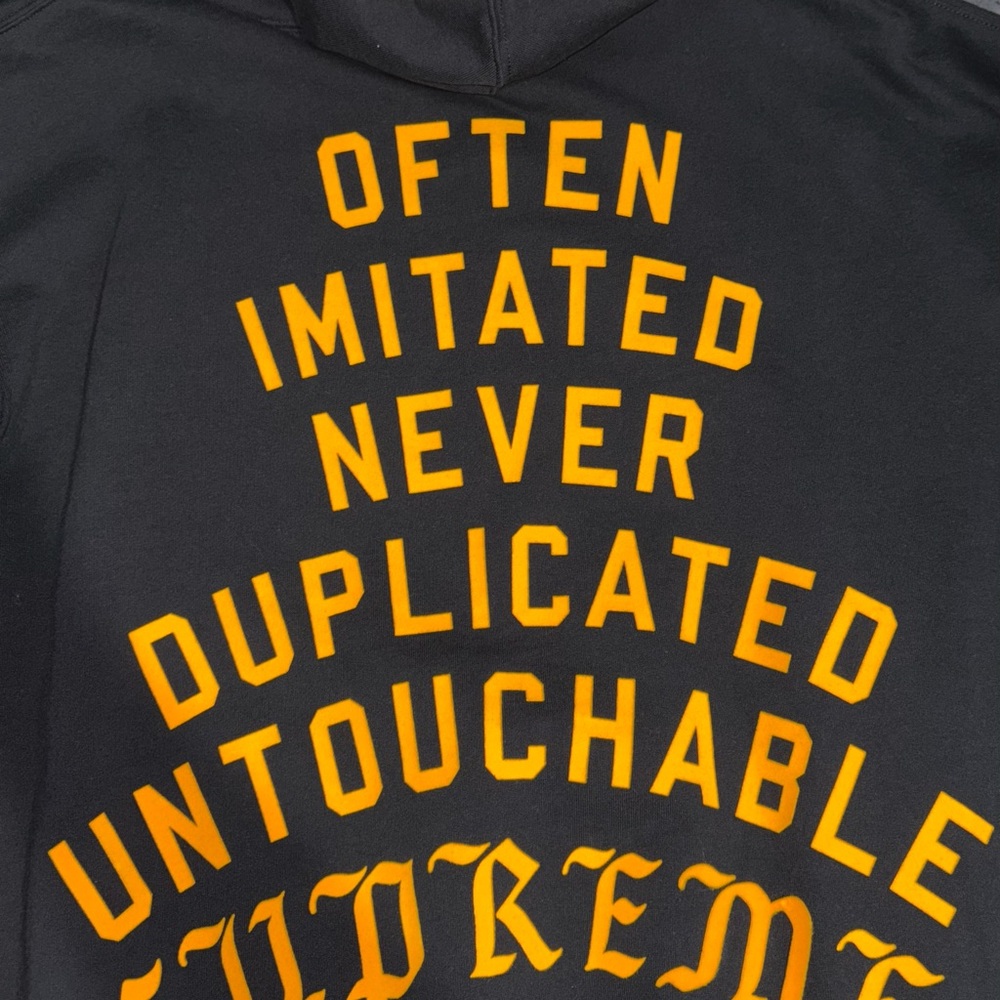 2023
Supreme Team Flocked Hooded Sweatshirt 'Black' - Picture 6 of 10